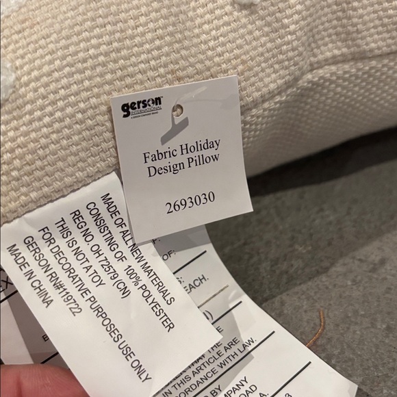 Gerson Snowman Throw Pillow,textured fabrics,zipper enclosed fiber fill,winter - Picture 9 of 10